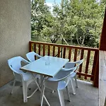 Les Persedes Hotel 2*