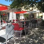 Les Persedes Hotel Lavilledieu (Ardeche)