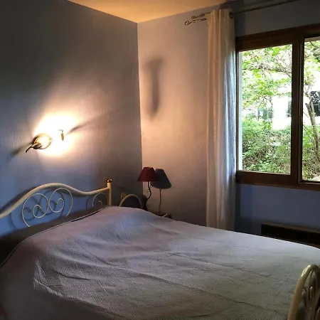 Les Persèdes 2* Lavilledieu (Ardeche)
