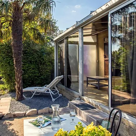 Les Persedes Hotel
