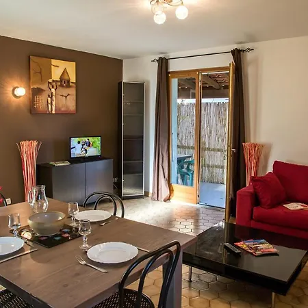 Hotel Les Persèdes Lavilledieu (Ardeche)