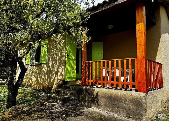 Hotel Les Persèdes Lavilledieu (Ardeche)