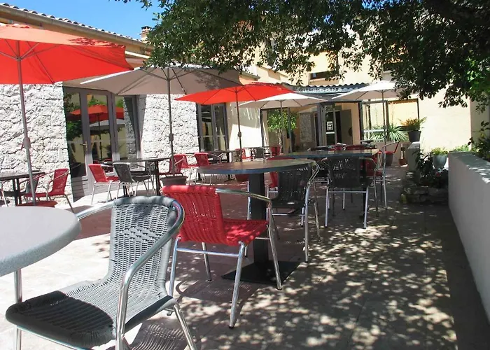 Les Persèdes Hotel Lavilledieu (Ardeche)